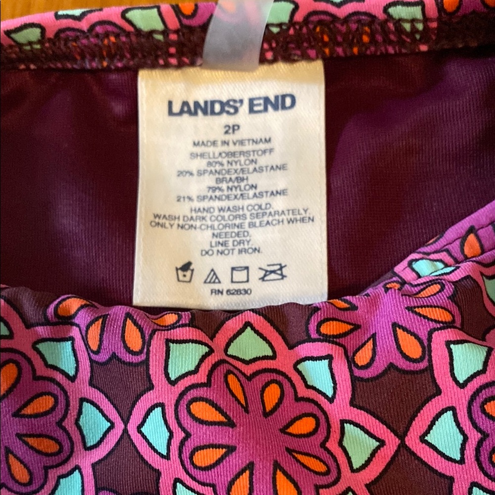 Lands' End Tankini Top - Picture 2 of 4